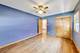 909 Worcester, Westchester, IL 60154