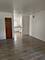 581 Burlington Unit 8, Clarendon Hills, IL 60514