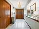 990 Burridge, Libertyville, IL 60048