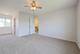 472 Esselen, Carol Stream, IL 60188