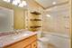 1122 W Catalpa Unit 402, Chicago, IL 60640