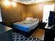 5325 N Linder, Chicago, IL 60630
