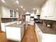2S015 Ironwood, Wheaton, IL 60189